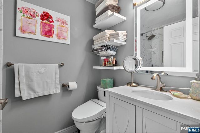 20 McChesney Court 1720, West Orange, NJ 07052