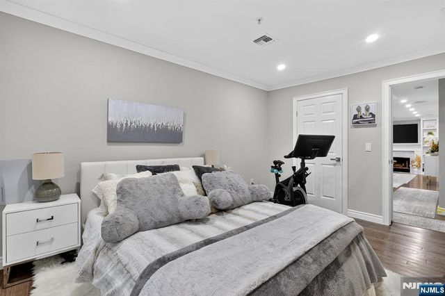 20 McChesney Court 1720, West Orange, NJ 07052