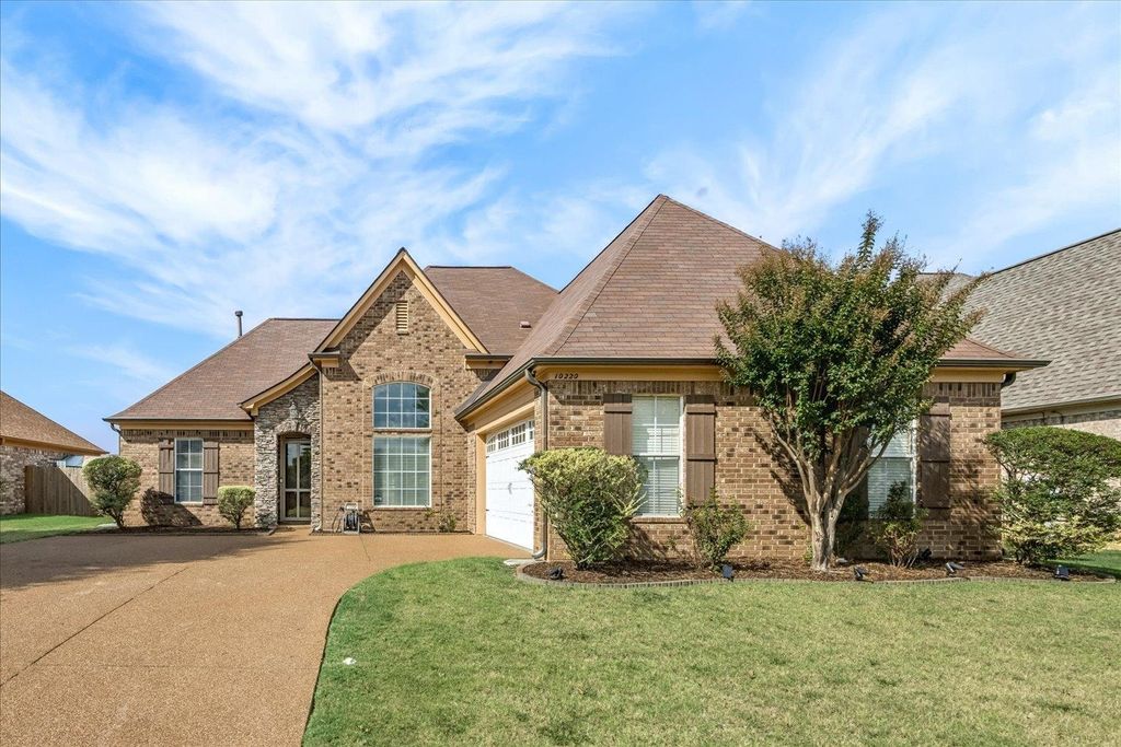 10220 ADIKSON DR, Unincorporated, TN 38016