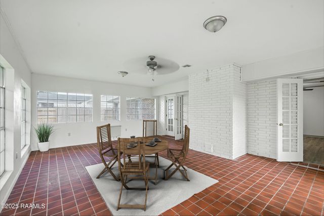 301 Estainville Avenue, Lafayette, LA 70508