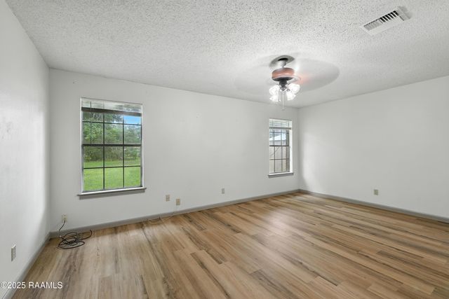 301 Estainville Avenue, Lafayette, LA 70508