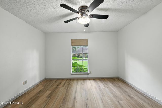 301 Estainville Avenue, Lafayette, LA 70508