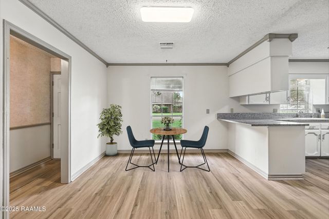 301 Estainville Avenue, Lafayette, LA 70508