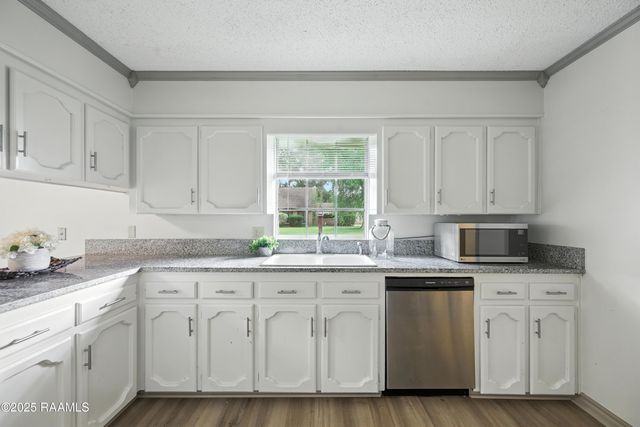 301 Estainville Avenue, Lafayette, LA 70508