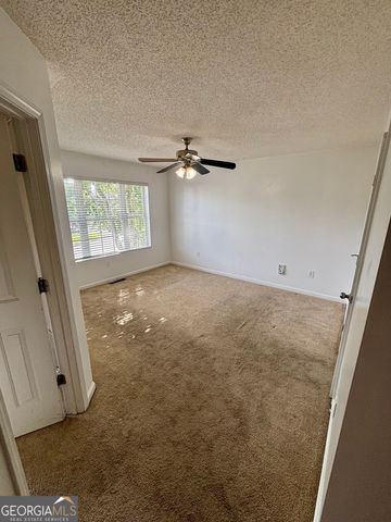 141 Chastain Loop, Newnan, GA 30263