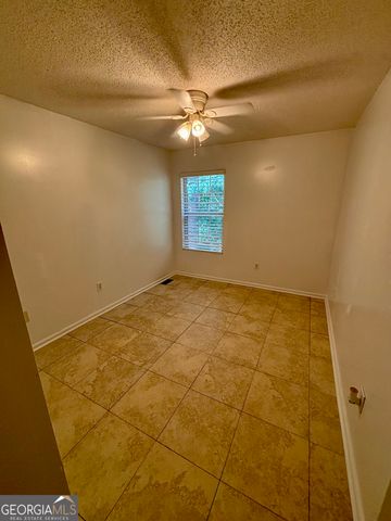 141 Chastain Loop, Newnan, GA 30263