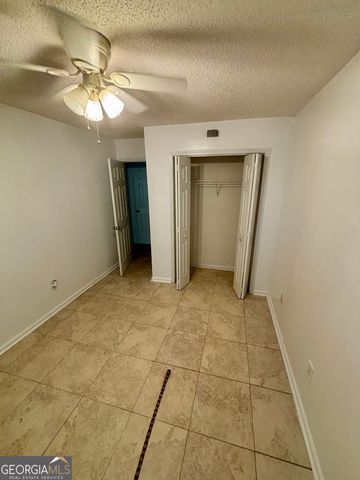 141 Chastain Loop, Newnan, GA 30263