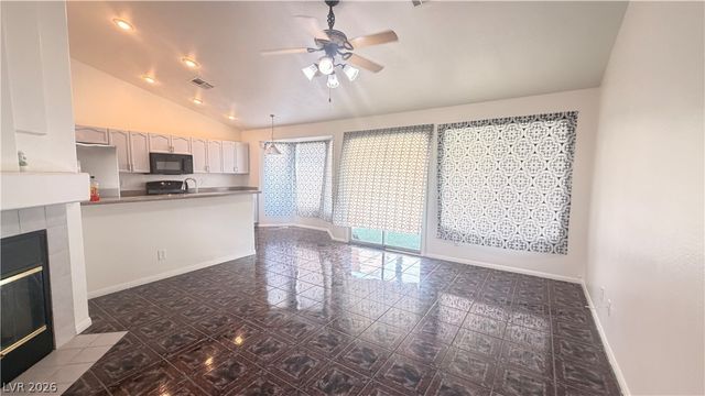 6263 DALBERGIA Avenue, Las Vegas, NV 89122