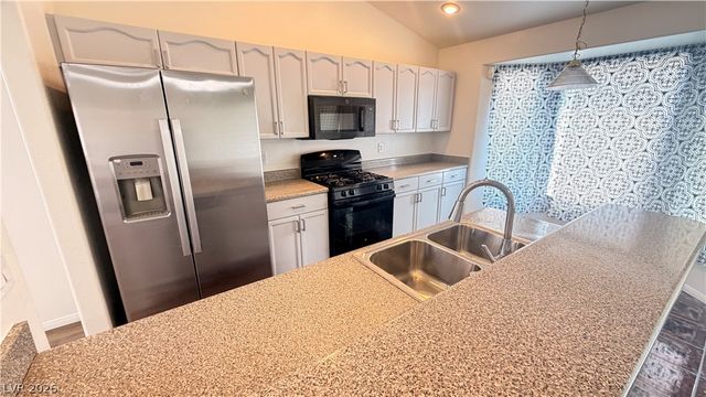 6263 DALBERGIA Avenue, Las Vegas, NV 89122