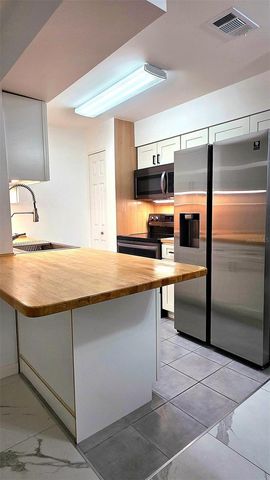 206 BERRY TREE PLACE 206, Brandon, FL 33510