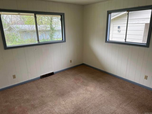 130 Hiawatha Drive, Cherokee Village, AR 72529