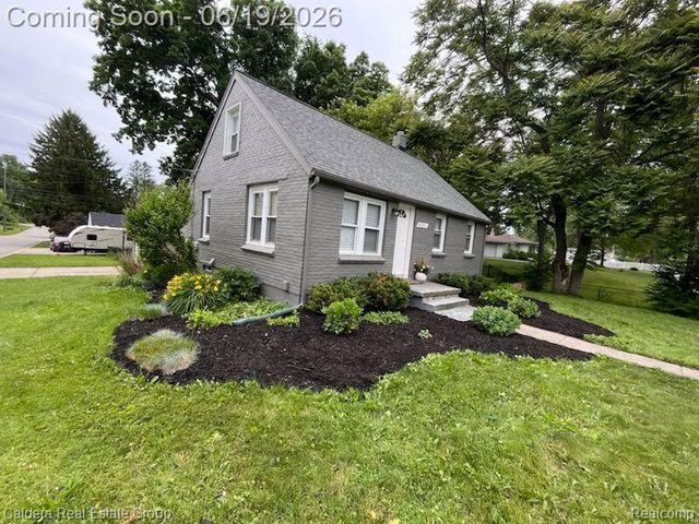 4251 Quebec Street, Auburn Hills, MI 48326