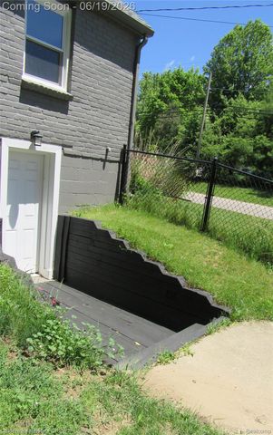 4251 Quebec Street, Auburn Hills, MI 48326