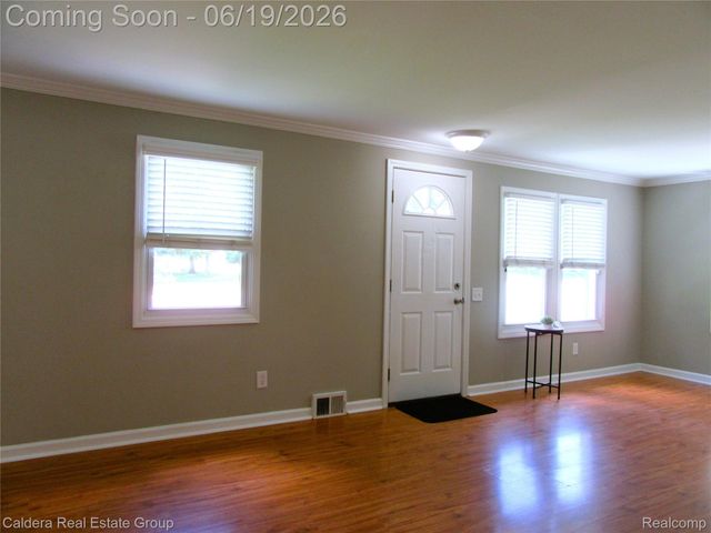 4251 Quebec Street, Auburn Hills, MI 48326
