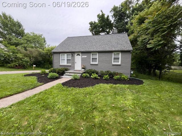 4251 Quebec Street, Auburn Hills, MI 48326