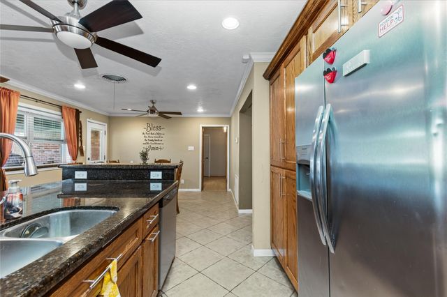 2303 Belvedere Drive, Baytown, TX 77520