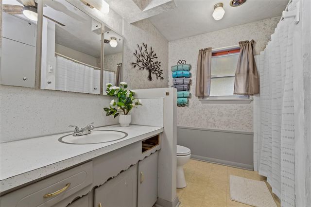 2303 Belvedere Drive, Baytown, TX 77520