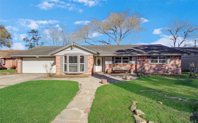 2303 Belvedere Drive, Baytown, TX 77520