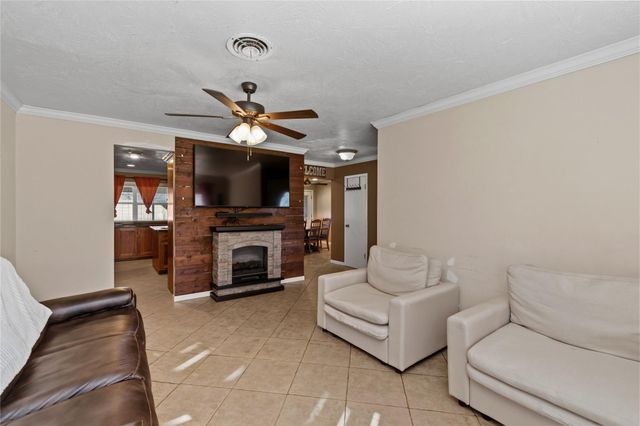 2303 Belvedere Drive, Baytown, TX 77520