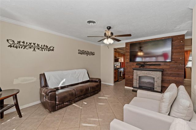 2303 Belvedere Drive, Baytown, TX 77520