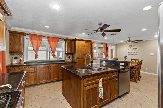 2303 Belvedere Drive, Baytown, TX 77520