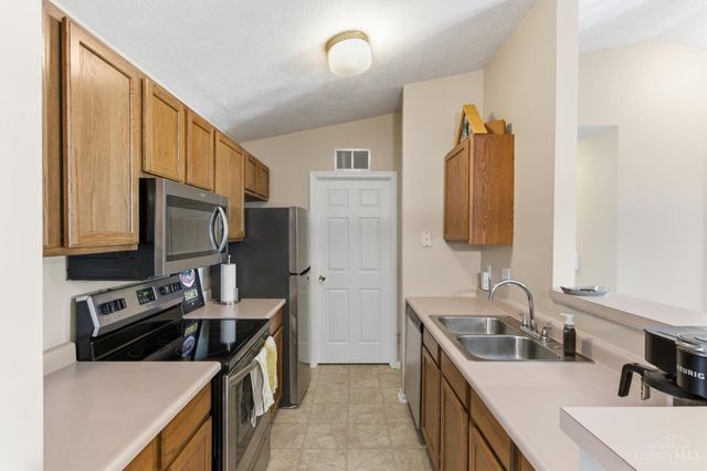 1680 Piper Lane, Centerville, OH 45440
