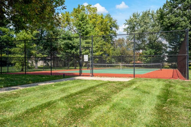 1680 Piper Lane, Centerville, OH 45440