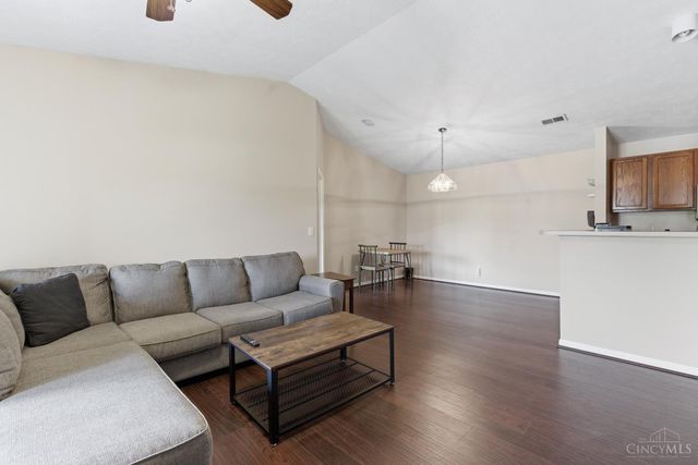 1680 Piper Lane, Centerville, OH 45440