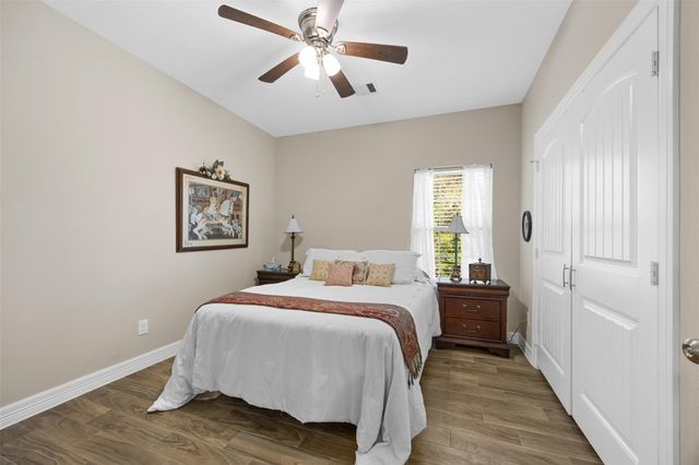 42 Trail Lake, Trinity, TX 75862