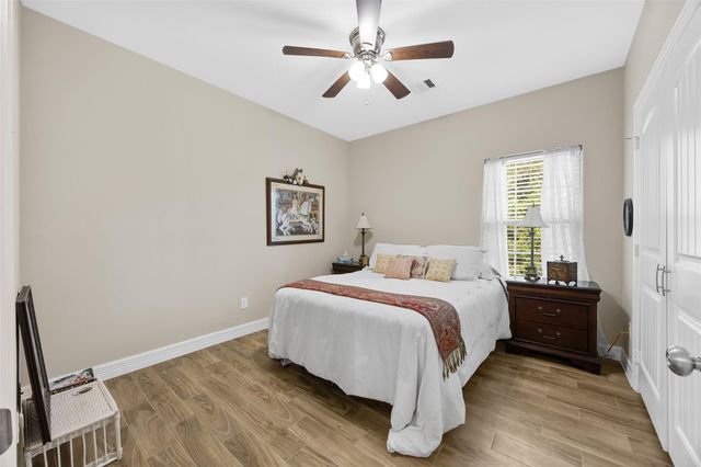 42 Trail Lake, Trinity, TX 75862