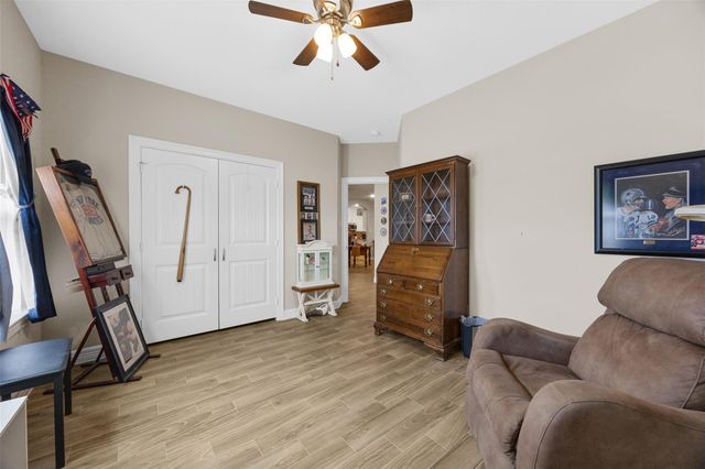 42 Trail Lake, Trinity, TX 75862