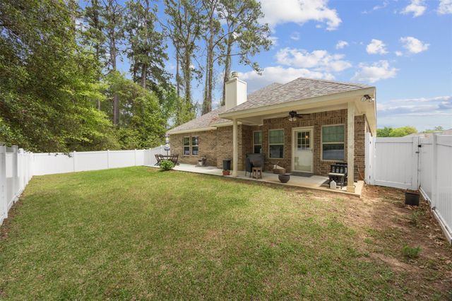 42 Trail Lake, Trinity, TX 75862