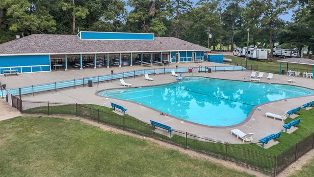 42 Trail Lake, Trinity, TX 75862