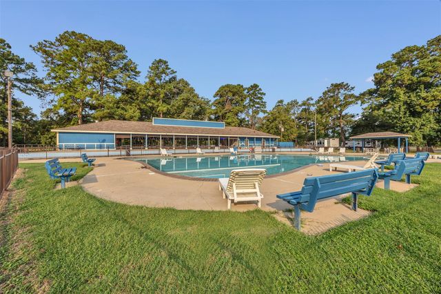 42 Trail Lake, Trinity, TX 75862