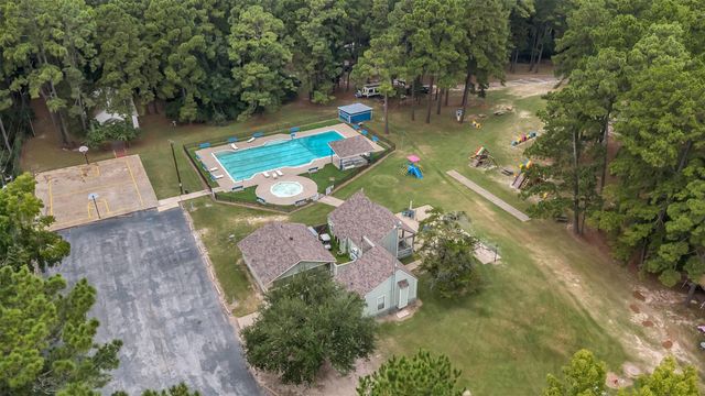 42 Trail Lake, Trinity, TX 75862