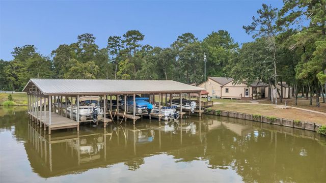 42 Trail Lake, Trinity, TX 75862