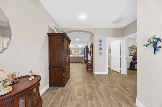 42 Trail Lake, Trinity, TX 75862