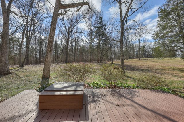 234 Bluegrass Cir, Lebanon, TN 37090