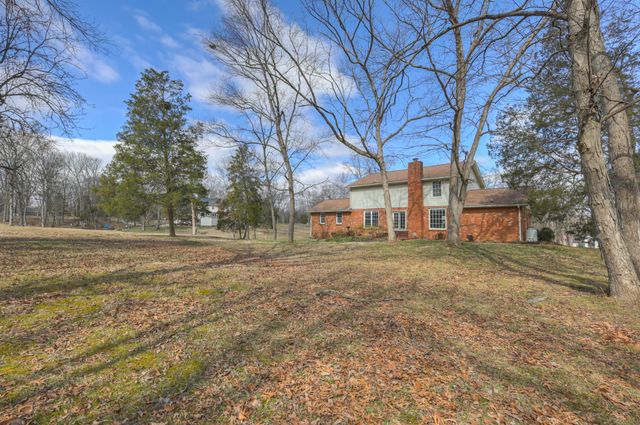 234 Bluegrass Cir, Lebanon, TN 37090