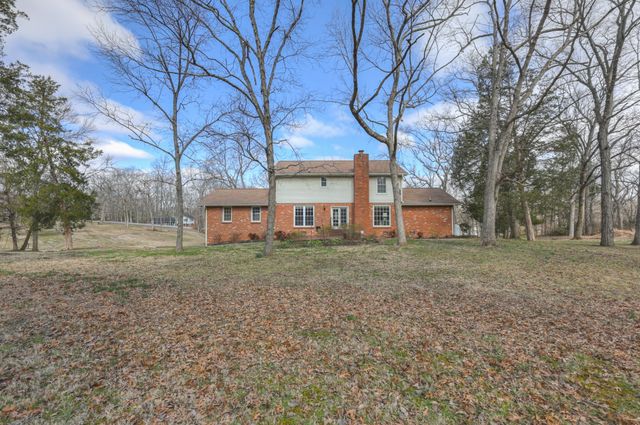 234 Bluegrass Cir, Lebanon, TN 37090