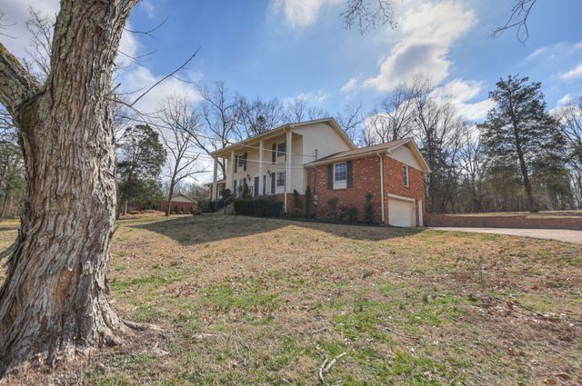 234 Bluegrass Cir, Lebanon, TN 37090