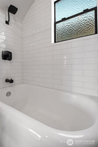 8416 40th Avenue SW, Seattle, WA 98136