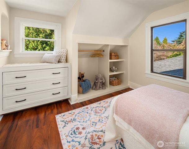 8416 40th Avenue SW, Seattle, WA 98136