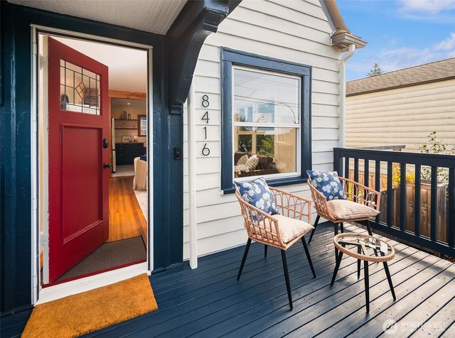 8416 40th Avenue SW, Seattle, WA 98136