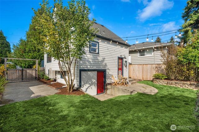 8416 40th Avenue SW, Seattle, WA 98136