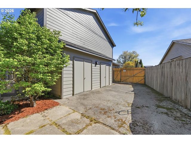 2120 Nw 9TH Ave, Battle Ground, WA 98604