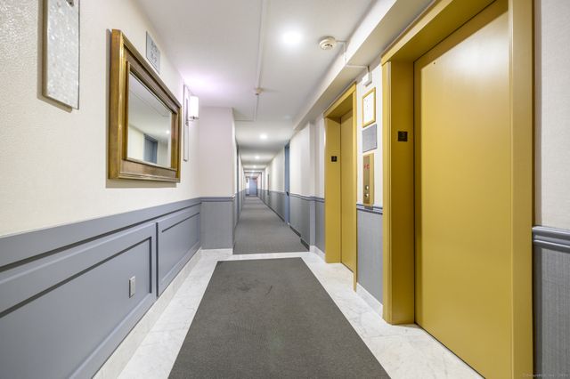 44 Strawberry Hill Avenue 7C, Stamford, CT 06902