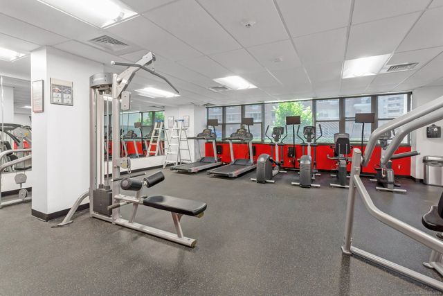44 Strawberry Hill Avenue 7C, Stamford, CT 06902