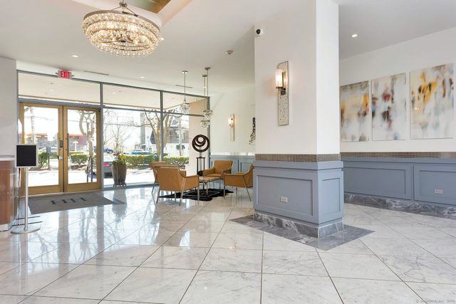 44 Strawberry Hill Avenue 7C, Stamford, CT 06902