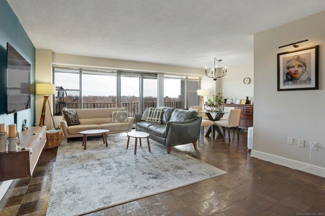 44 Strawberry Hill Avenue 7C, Stamford, CT 06902